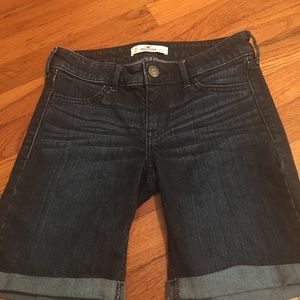 Hollister jean shorts size 00
